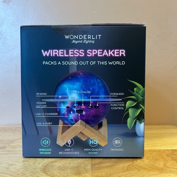 WONDERLIT Beyond Lighting SATURN LED Lamp & Speaker with Bluetooth. New In Box. - Picture 2 of 7